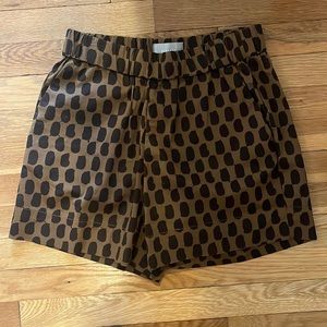 Everlane elastic waist shorts